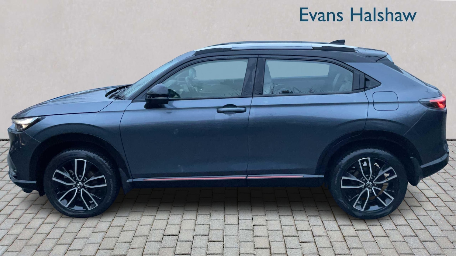 Used Honda HR-V 2023 for sale - 77858633: Photo 3