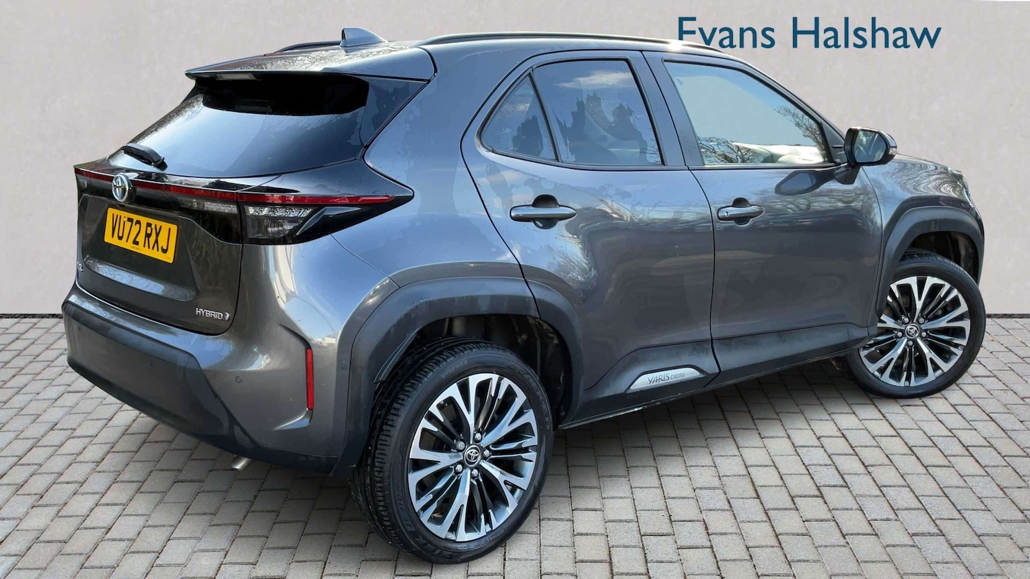 Used Toyota Yaris Cross for sale - 77859874: Photo 2