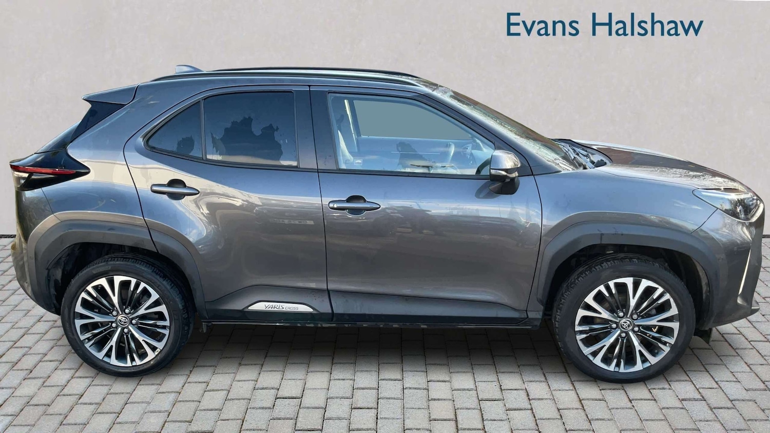 Used Toyota Yaris Cross for sale - 77859874: Photo 3