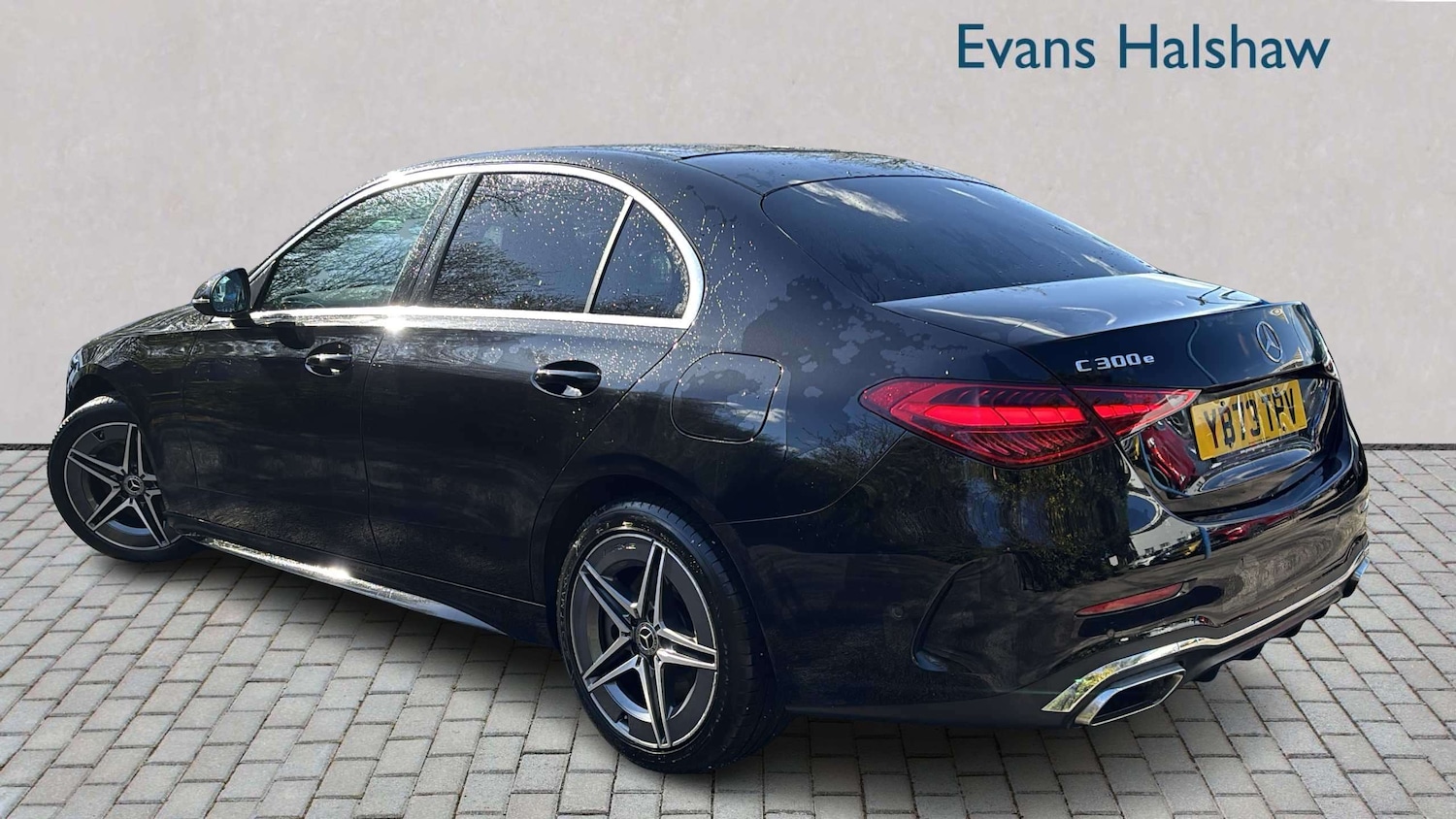 Used Mercedes-Benz C Class 2024 for sale - 78118613: Photo 2