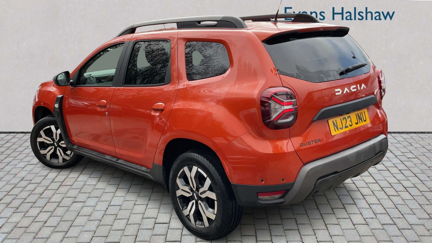 Used Dacia Duster 2023 for sale - 77856524: Photo 2