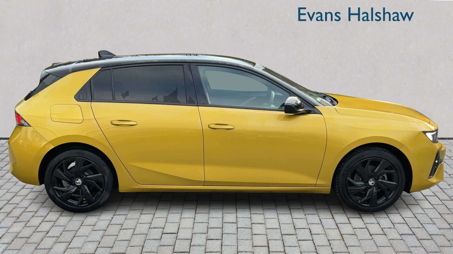 Used Vauxhall Astra 2024 for sale - 78010139: Photo 3