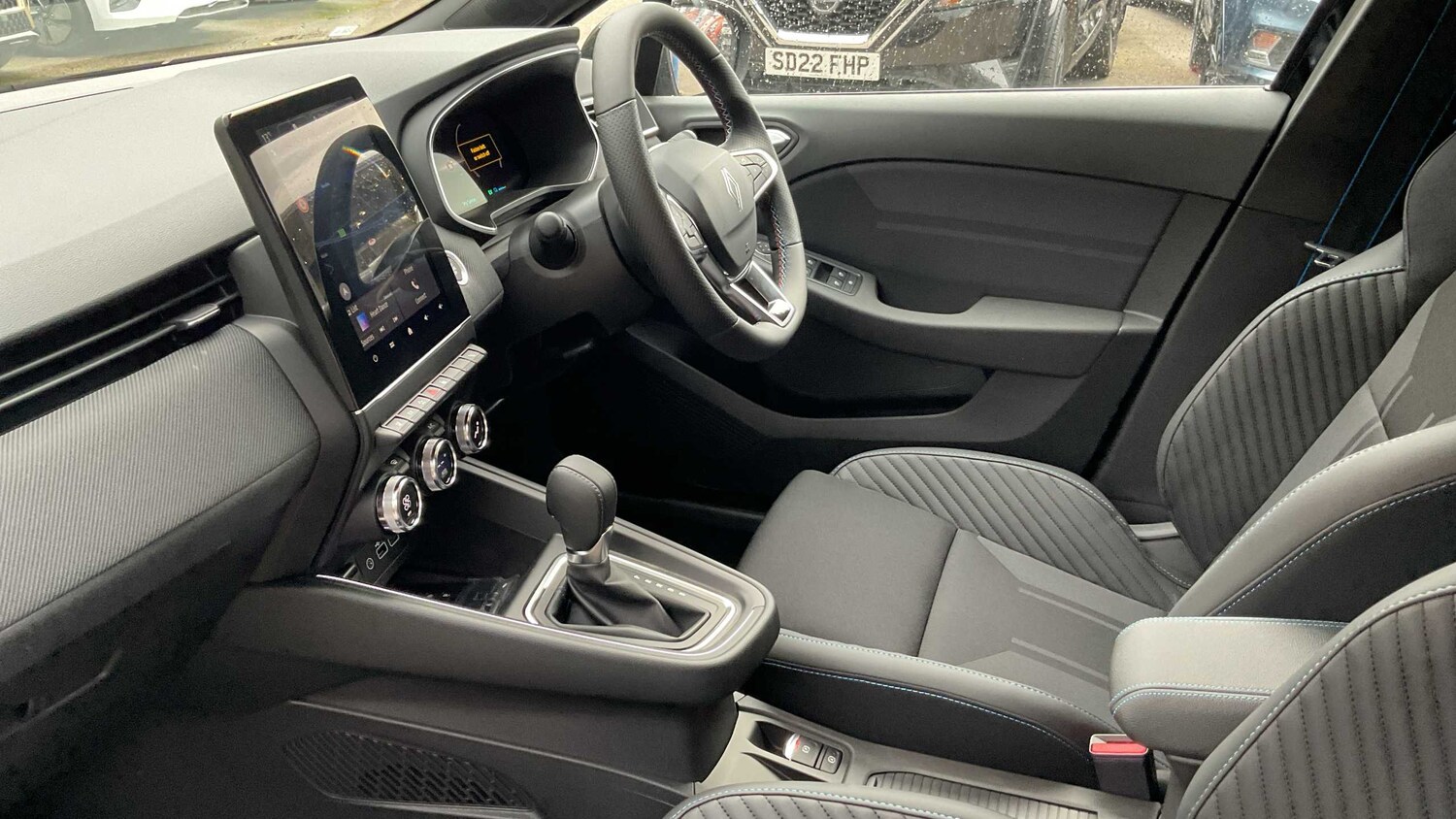 Used Renault Clio for sale - 77860228: Photo 17