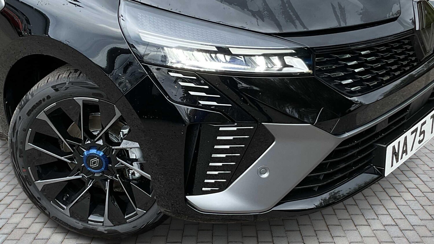 Used Renault Clio for sale - 77860228: Photo 35