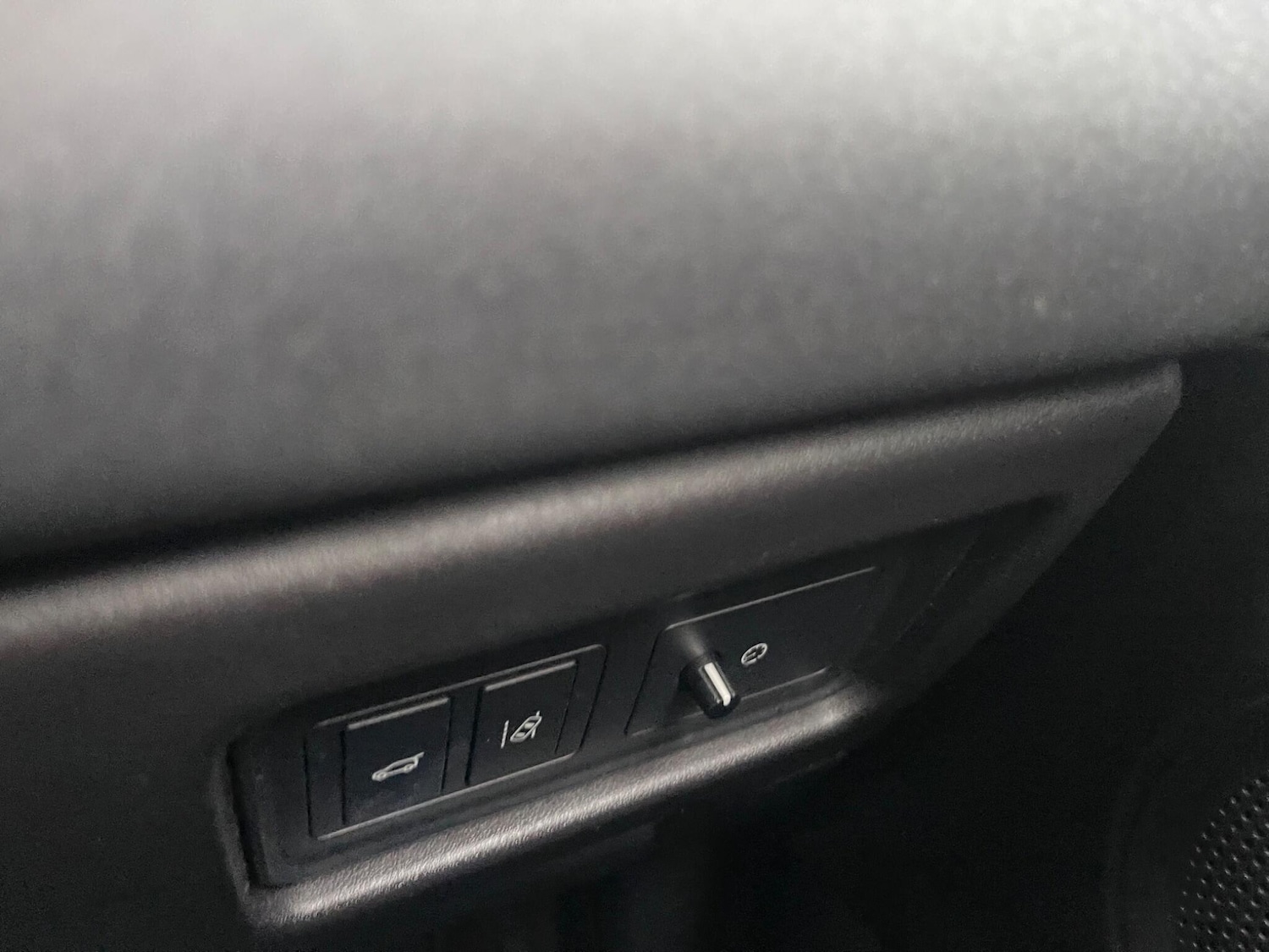 Used Land Rover Discovery Sport for sale - 77739337: Photo 23