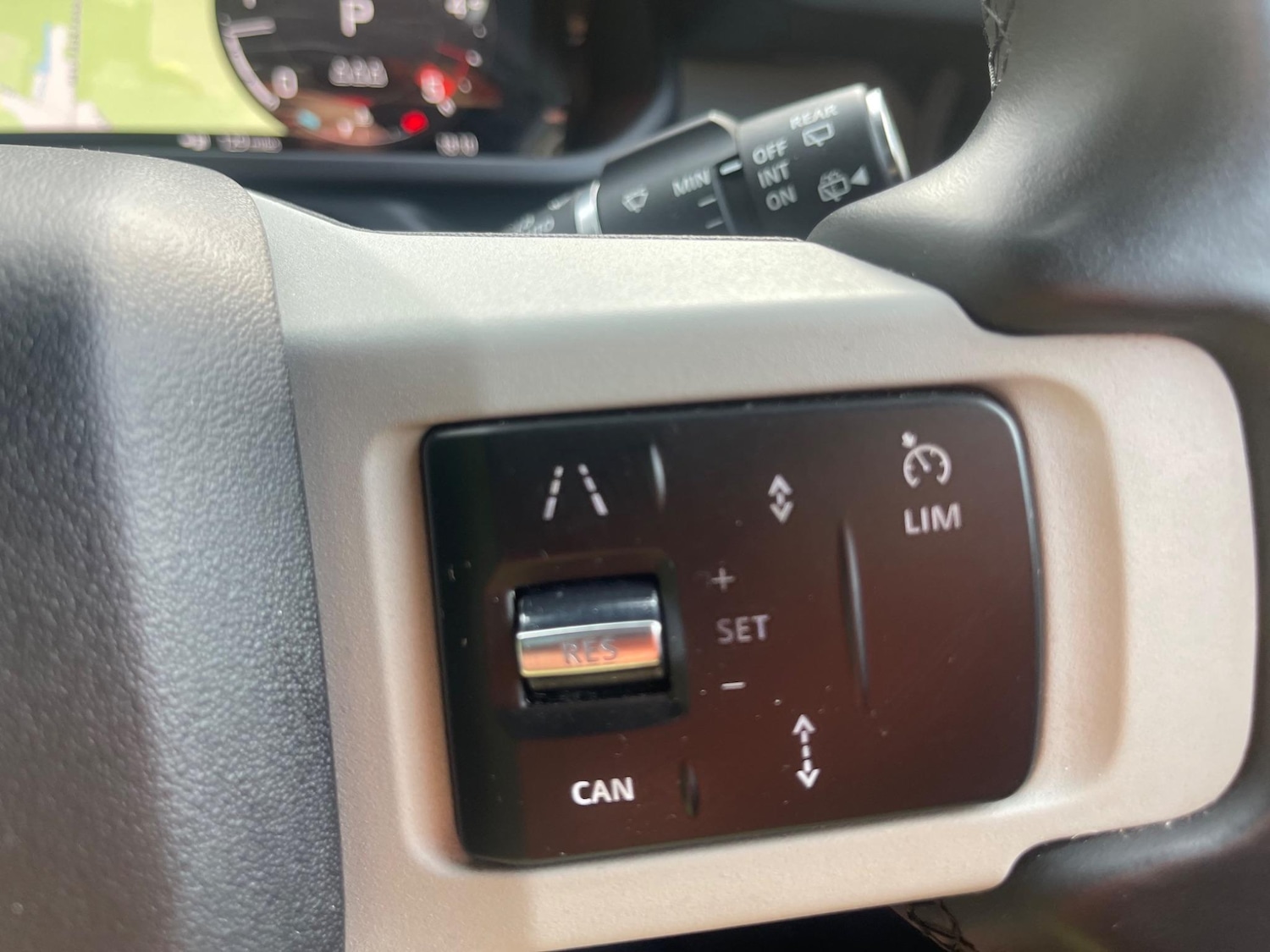 Used Land Rover Defender 110 2023 for sale - 77739320: Photo 23