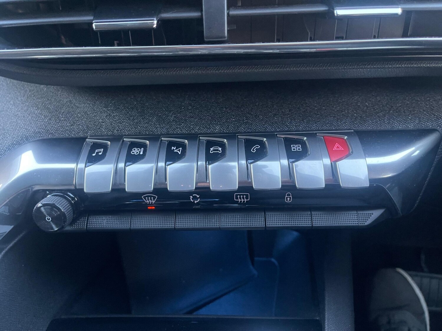 Used Peugeot 3008 2021 for sale - 77739305: Photo 24