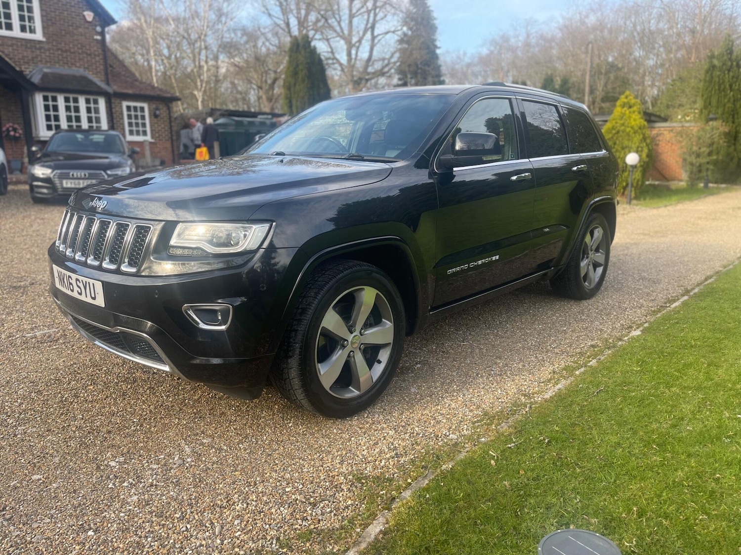 Used Jeep Grand Cherokee 2016 for sale - 78029104: Photo 2