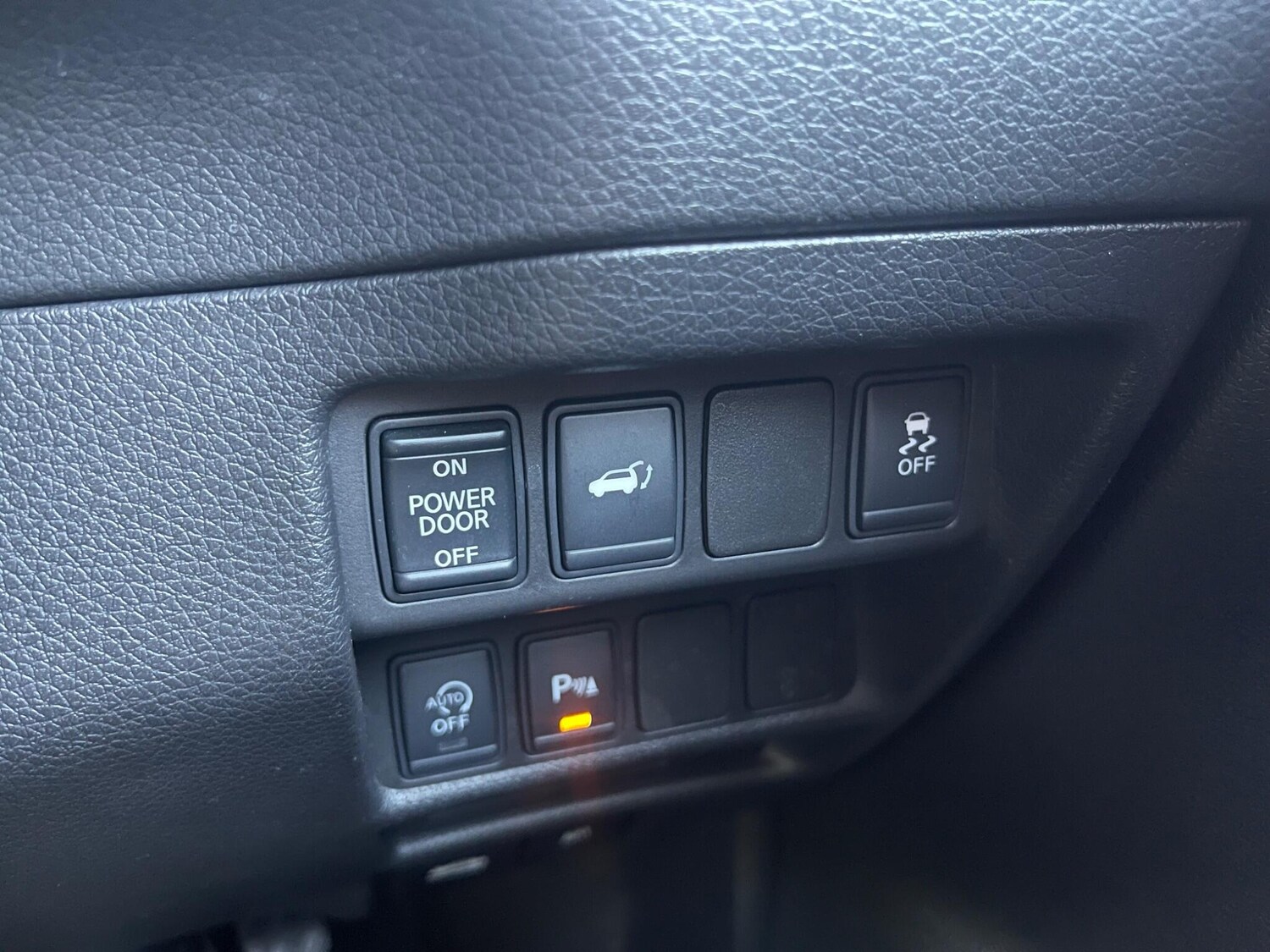 Used Nissan X-Trail 2015 for sale - 77919106: Photo 22