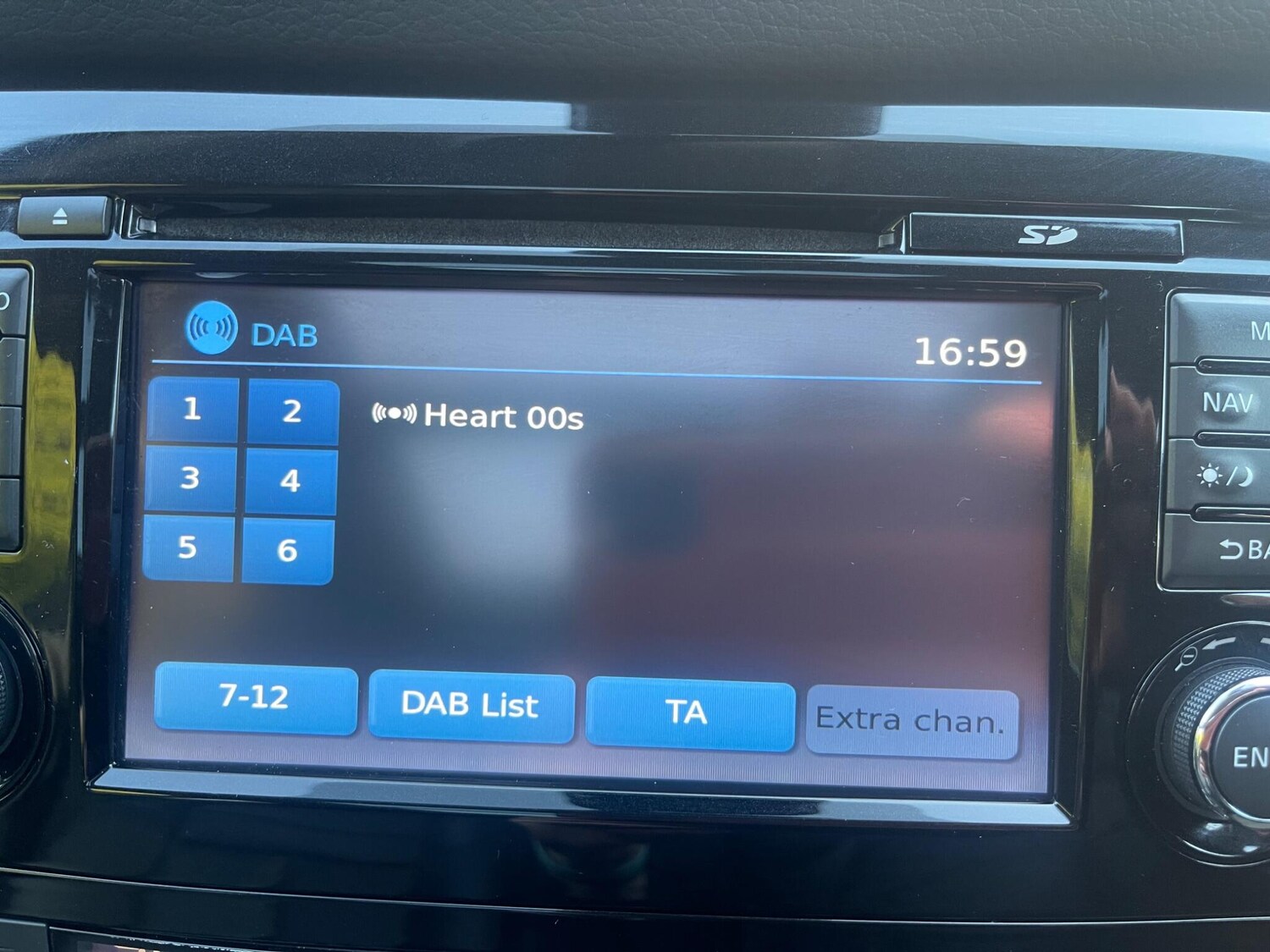 Used Nissan X-Trail 2015 for sale - 77919106: Photo 28