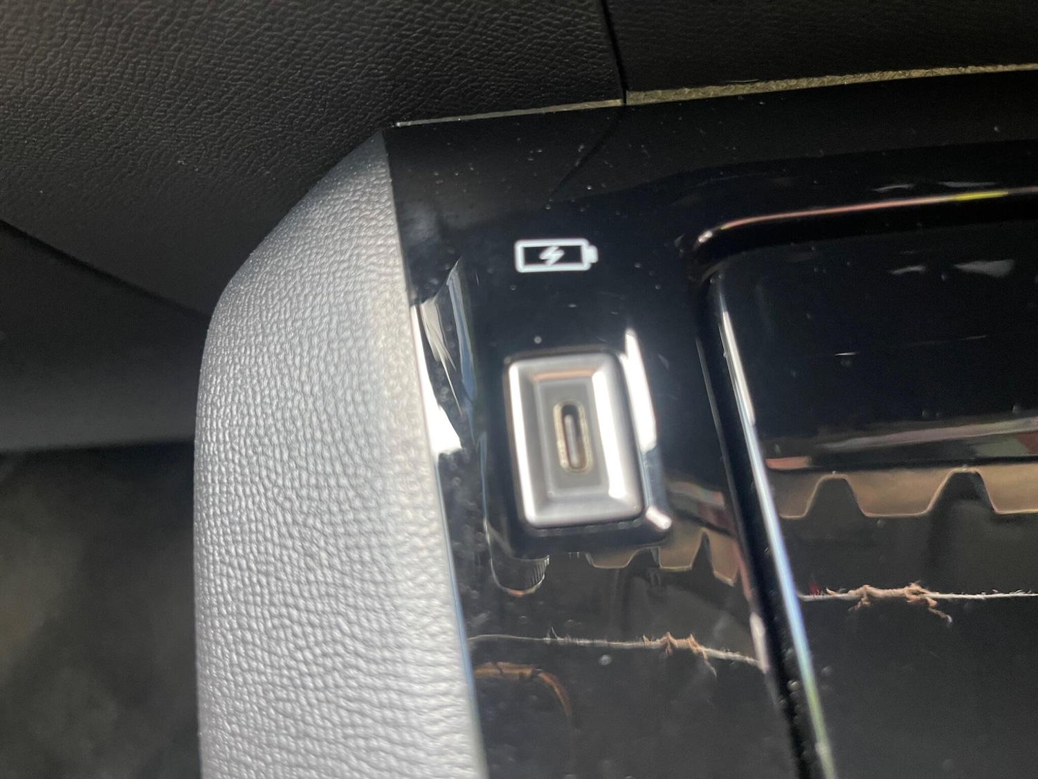 Used Peugeot 2008 2021 for sale - 77739317: Photo 40