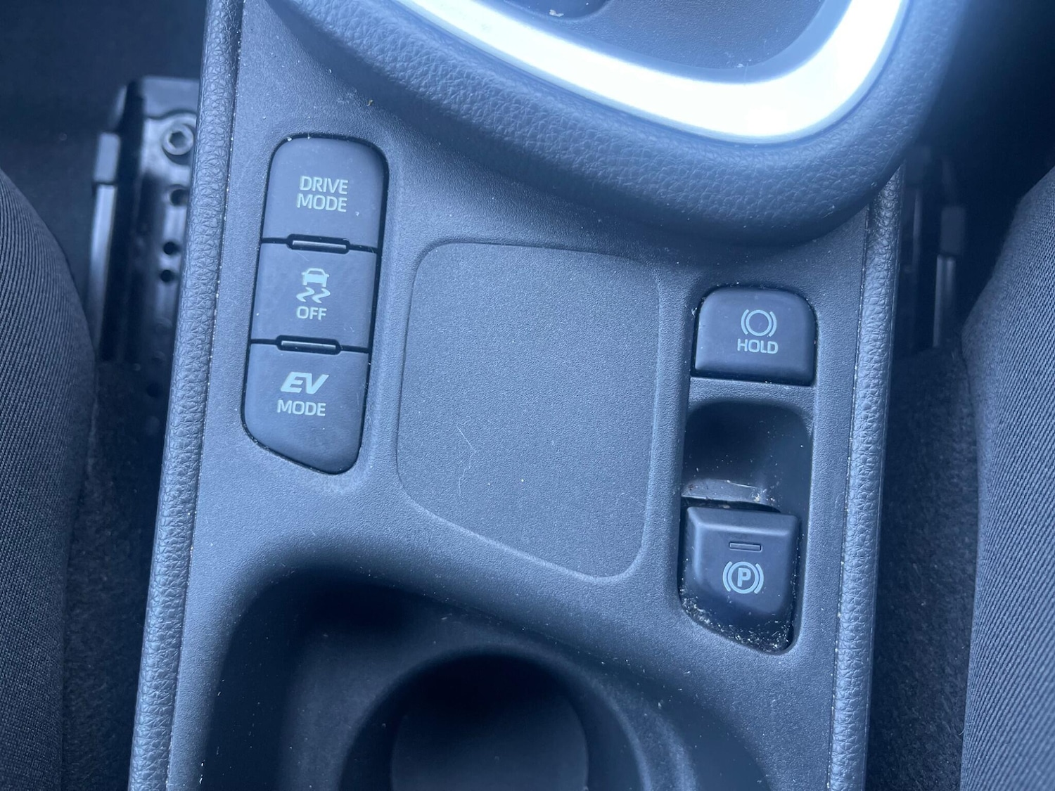 Used Toyota Yaris Cross 2024 for sale - 77739348: Photo 29