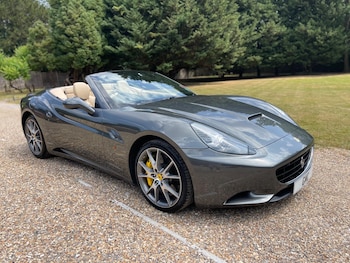 Used Ferrari California 2010 for sale - 79252195: Photo
