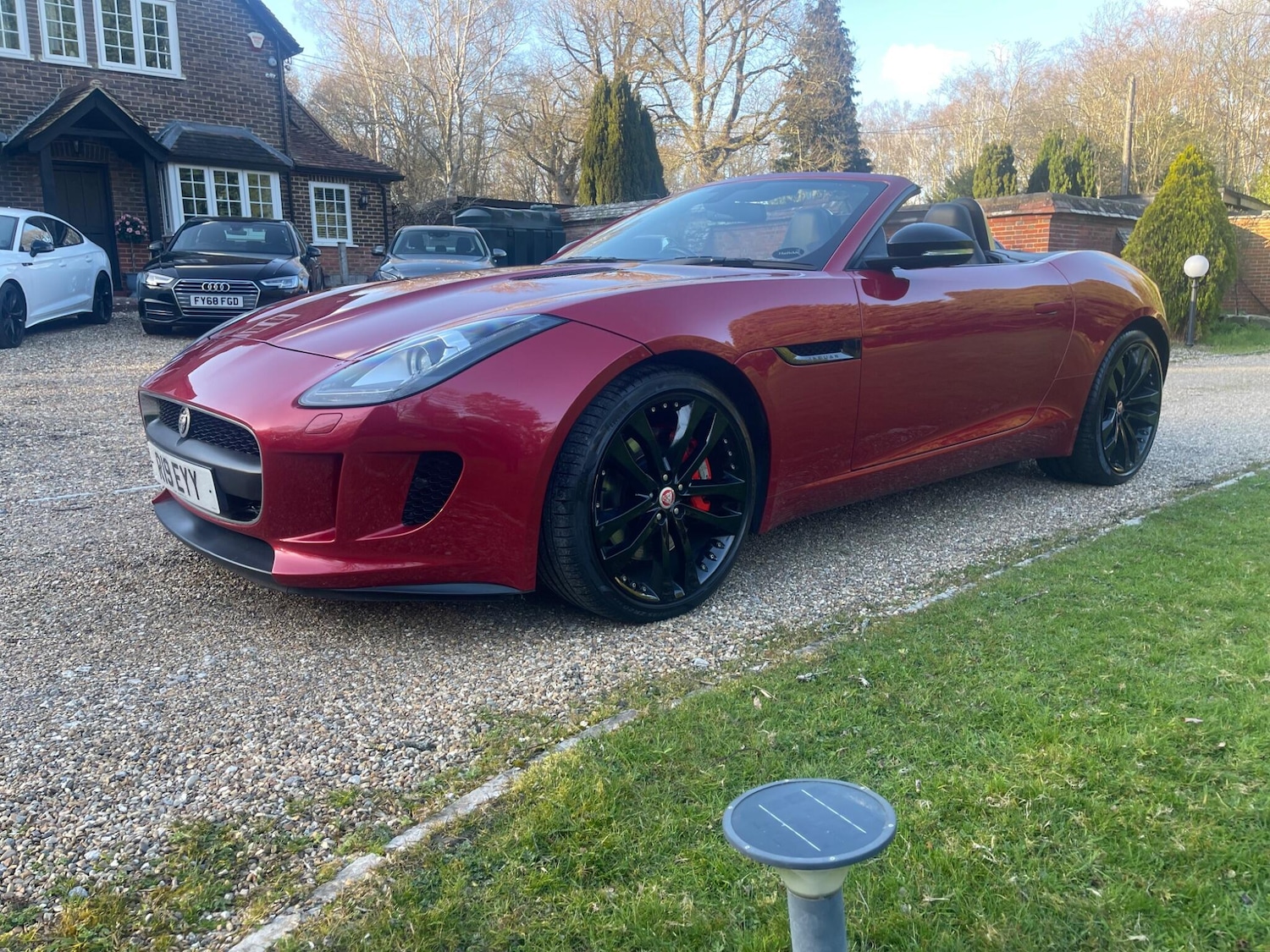Used Jaguar F-Type 2015 for sale - 78056038: Photo 2