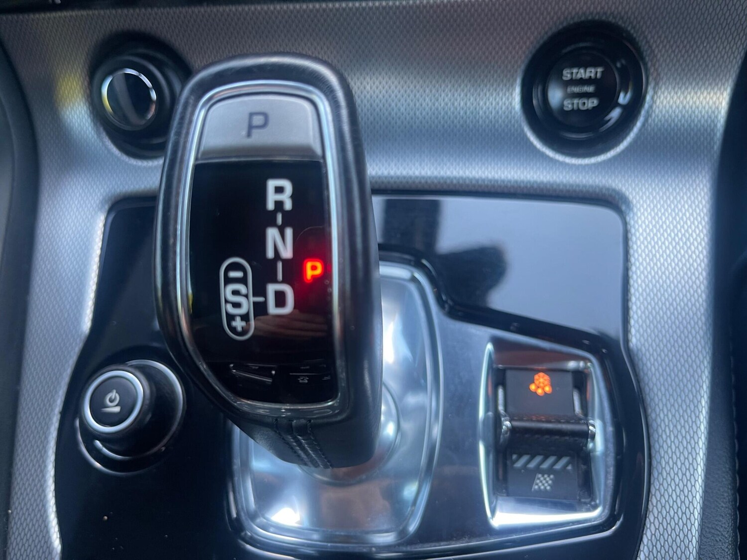 Used Jaguar F-Type 2015 for sale - 78056038: Photo 28