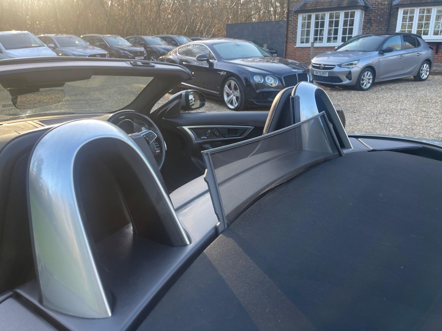 Used Jaguar F-Type 2017 for sale - 77919105: Photo 17