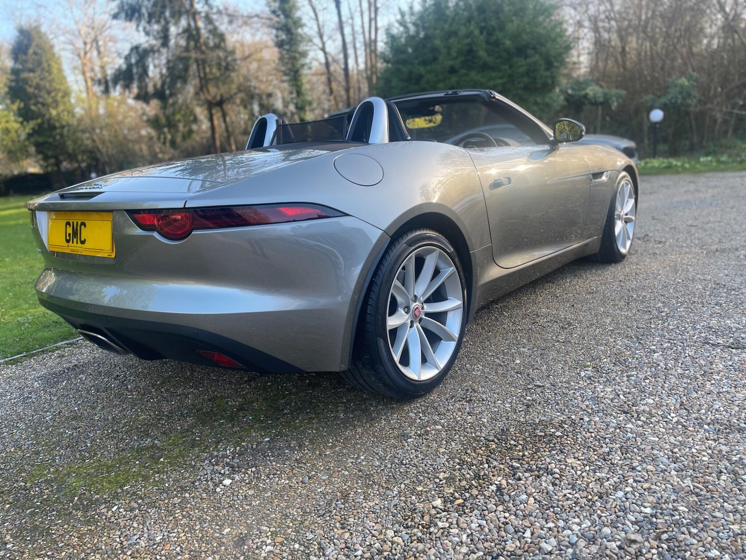 Used Jaguar F-Type 2017 for sale - 77919105: Photo 5