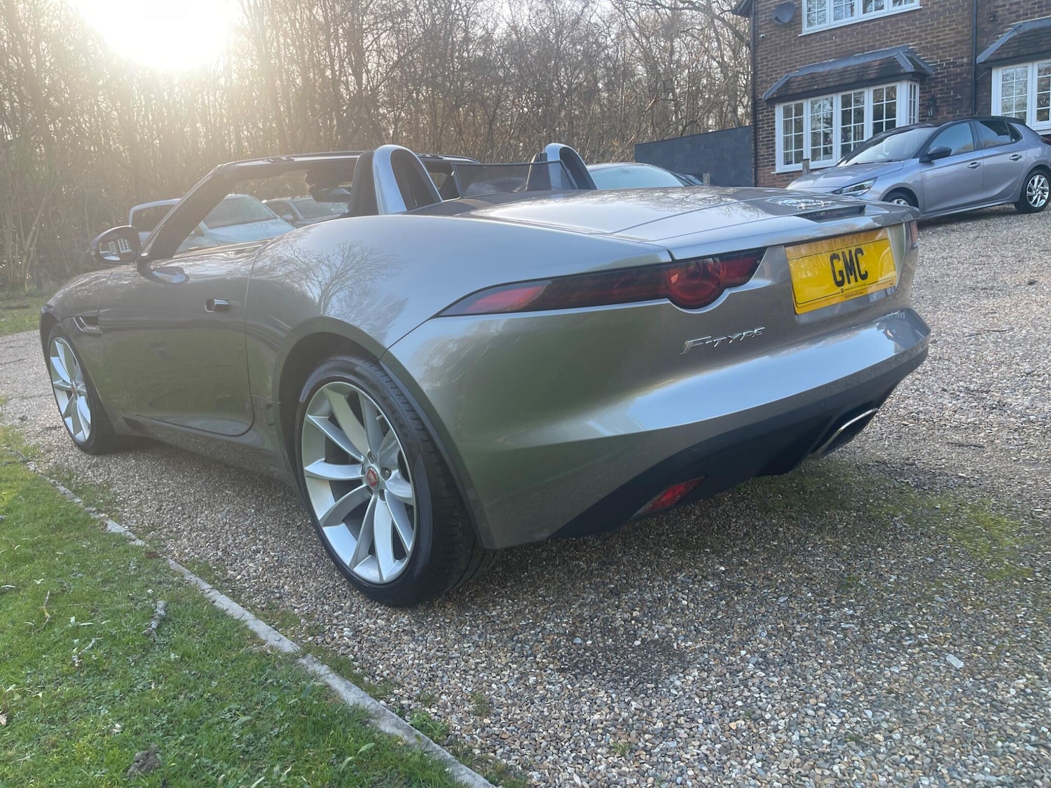 Used Jaguar F-Type 2017 for sale - 77919105: Photo 6
