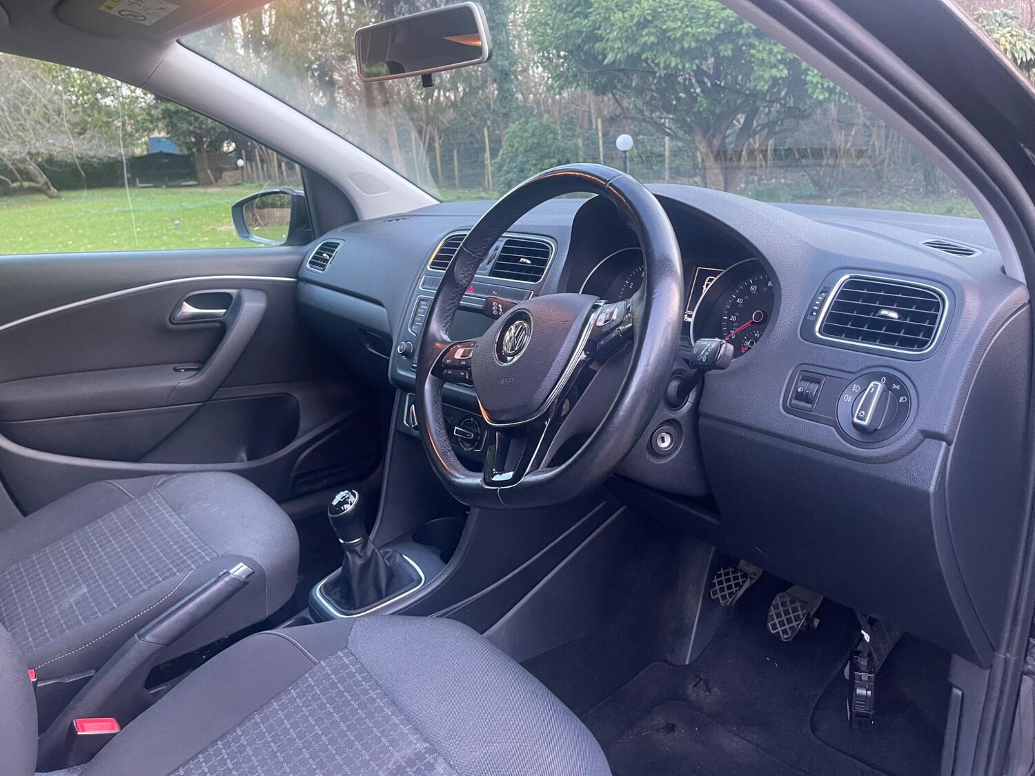 Used Volkswagen Polo 2017 for sale - 77743432: Photo 10