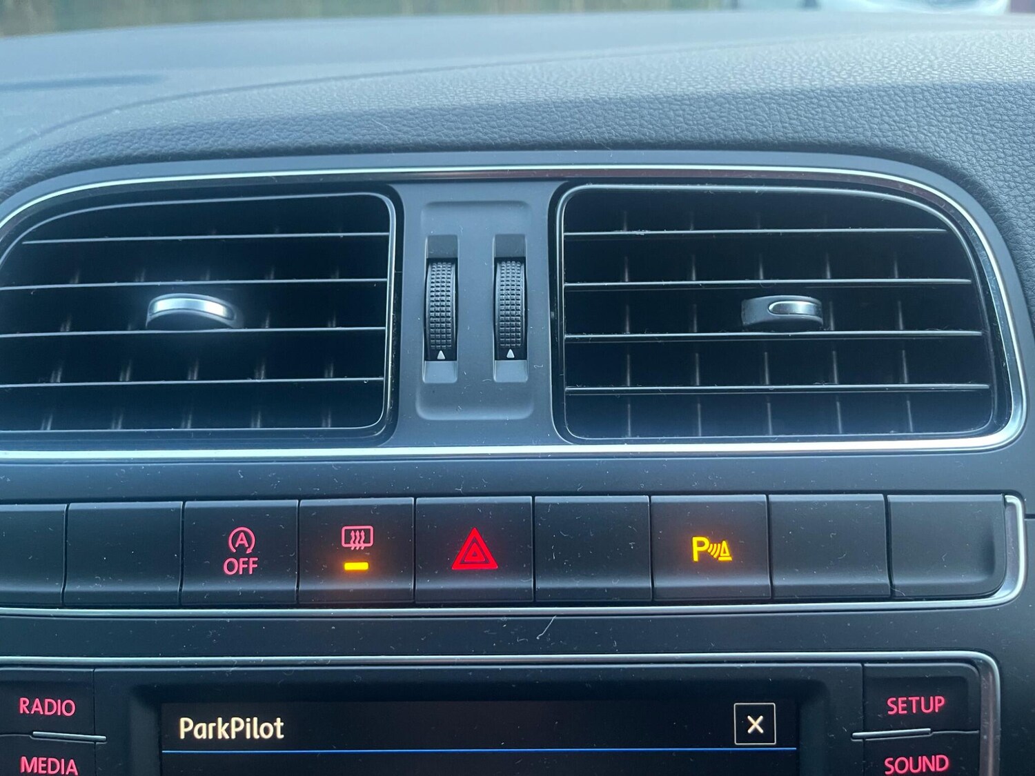 Used Volkswagen Polo 2017 for sale - 77743432: Photo 29