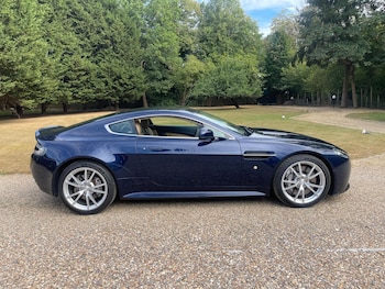 Used Aston Martin Vantage 2015 for sale - 79470918: Photo