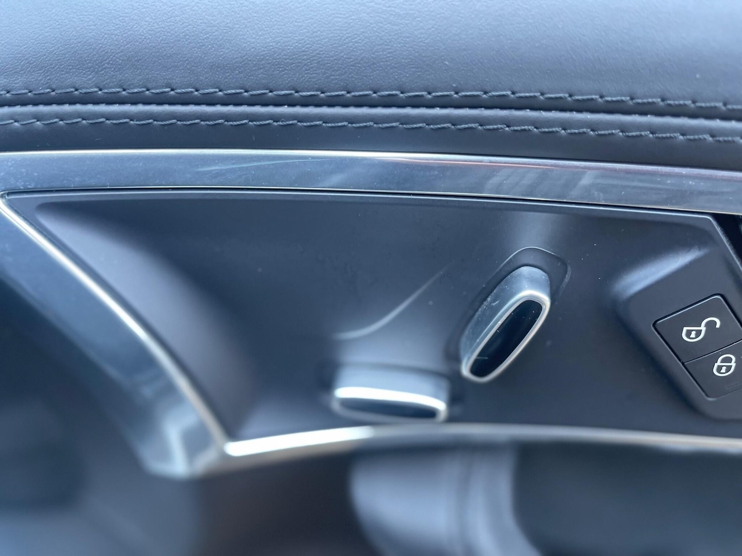 Used Jaguar F-Type 2019 for sale - 77739342: Photo 18