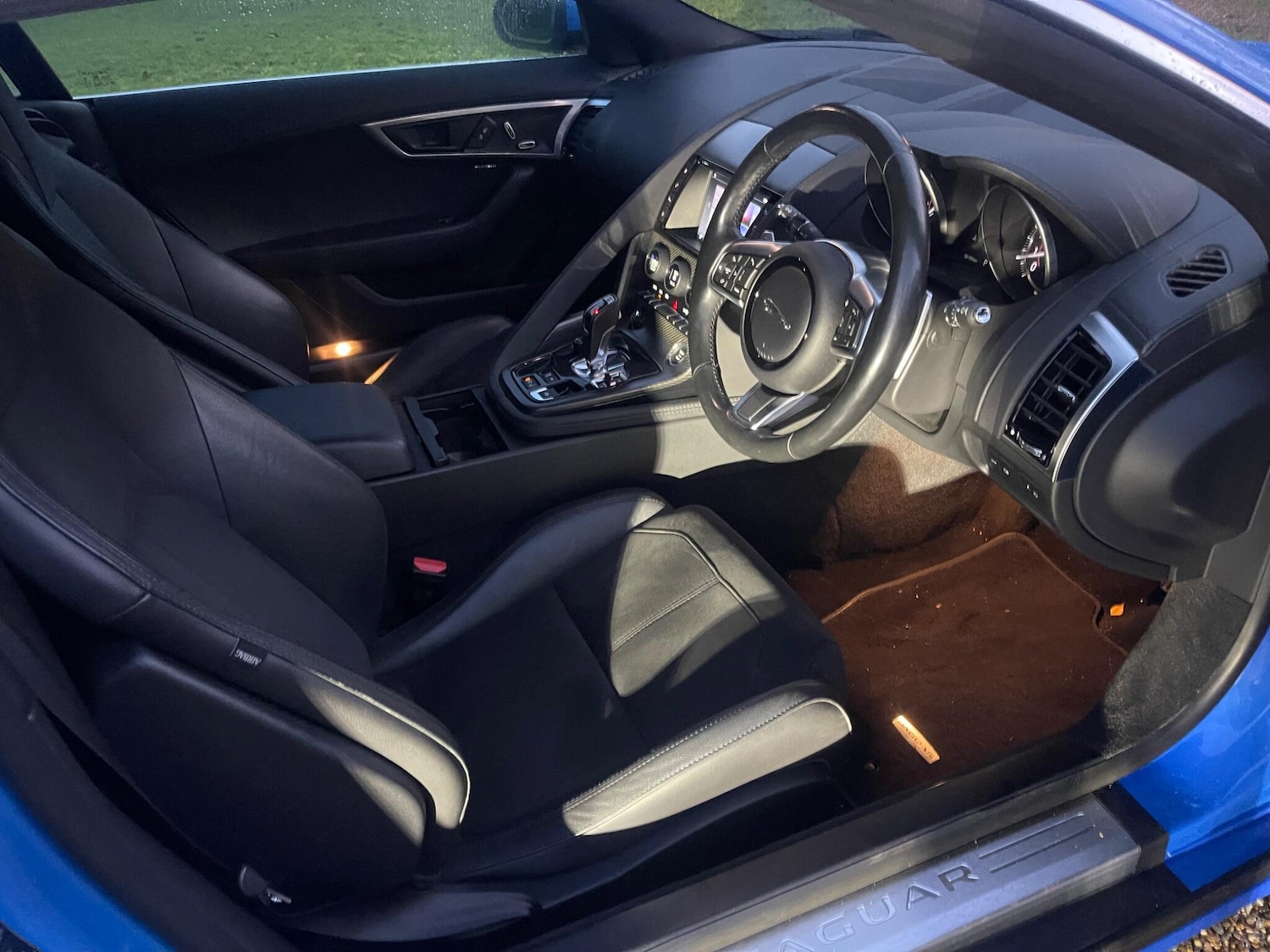 Used Jaguar F-Type 2017 for sale - 77739345: Photo 10