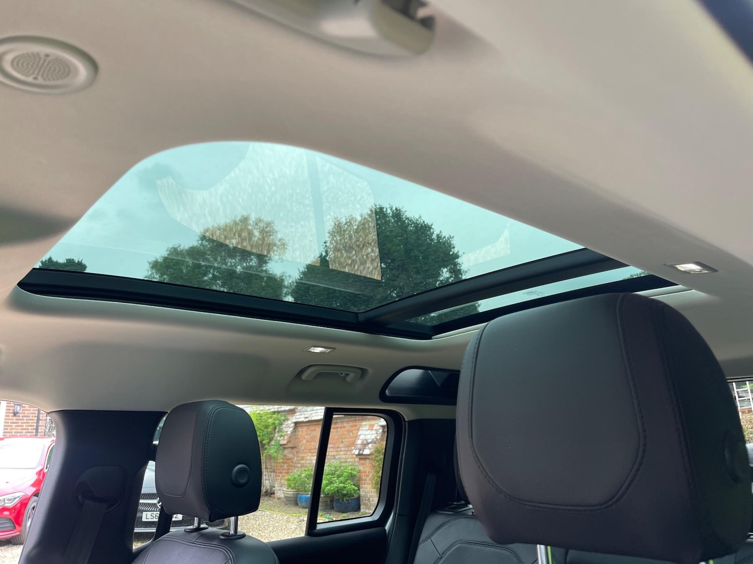 Used Land Rover Discovery 2017 for sale - 77739324: Photo 28