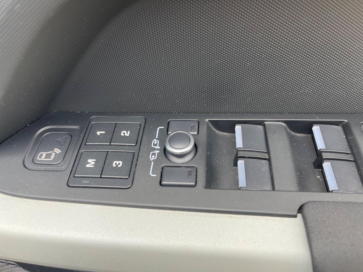 Used Land Rover Discovery 2017 for sale - 77739324: Photo 31