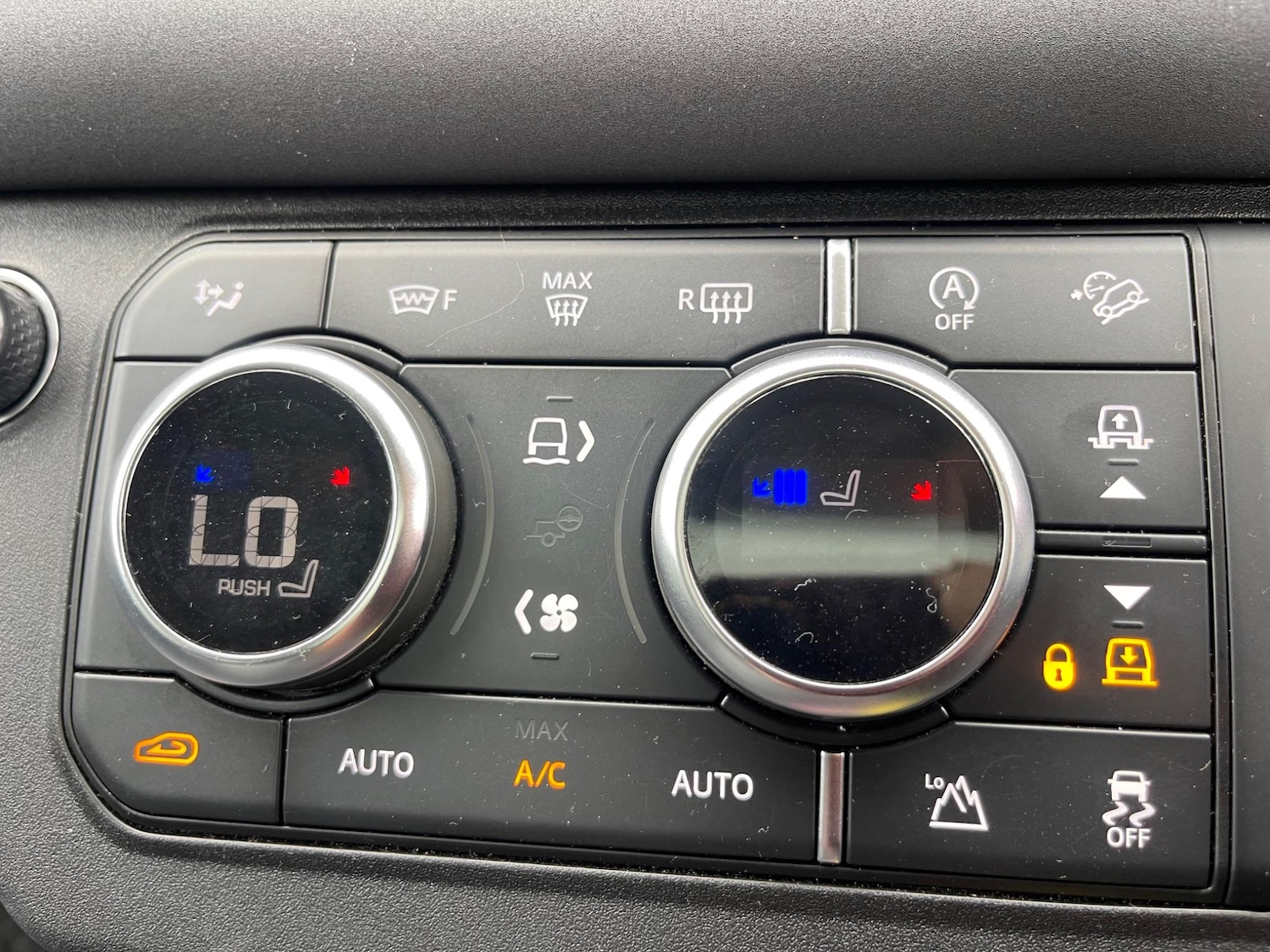 Used Land Rover Discovery 2017 for sale - 77739324: Photo 39