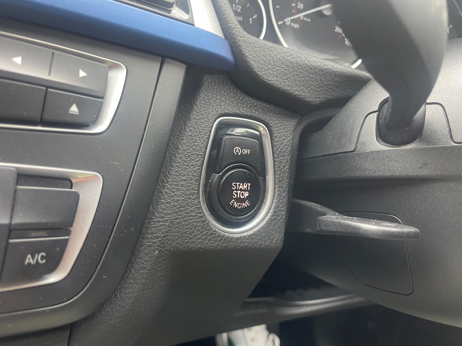 Used BMW 3 Series 2015 for sale - 77733448: Photo 24