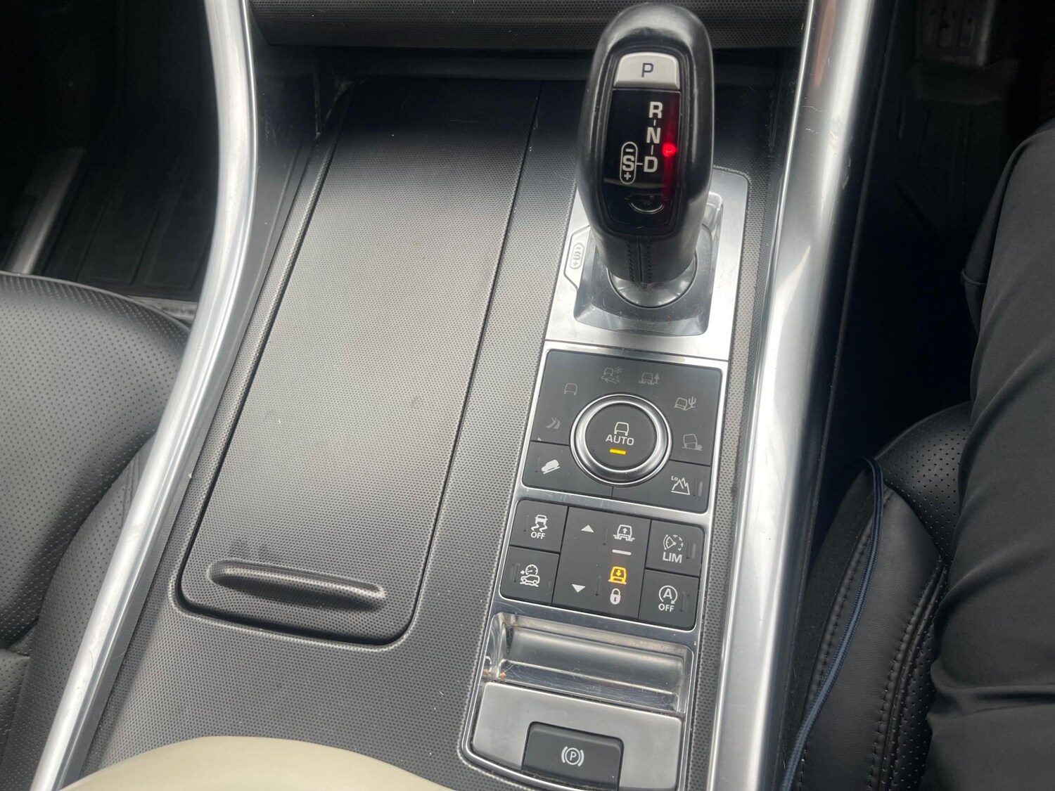 Used Land Rover Range Rover Sport 2018 for sale - 77739306: Photo 23