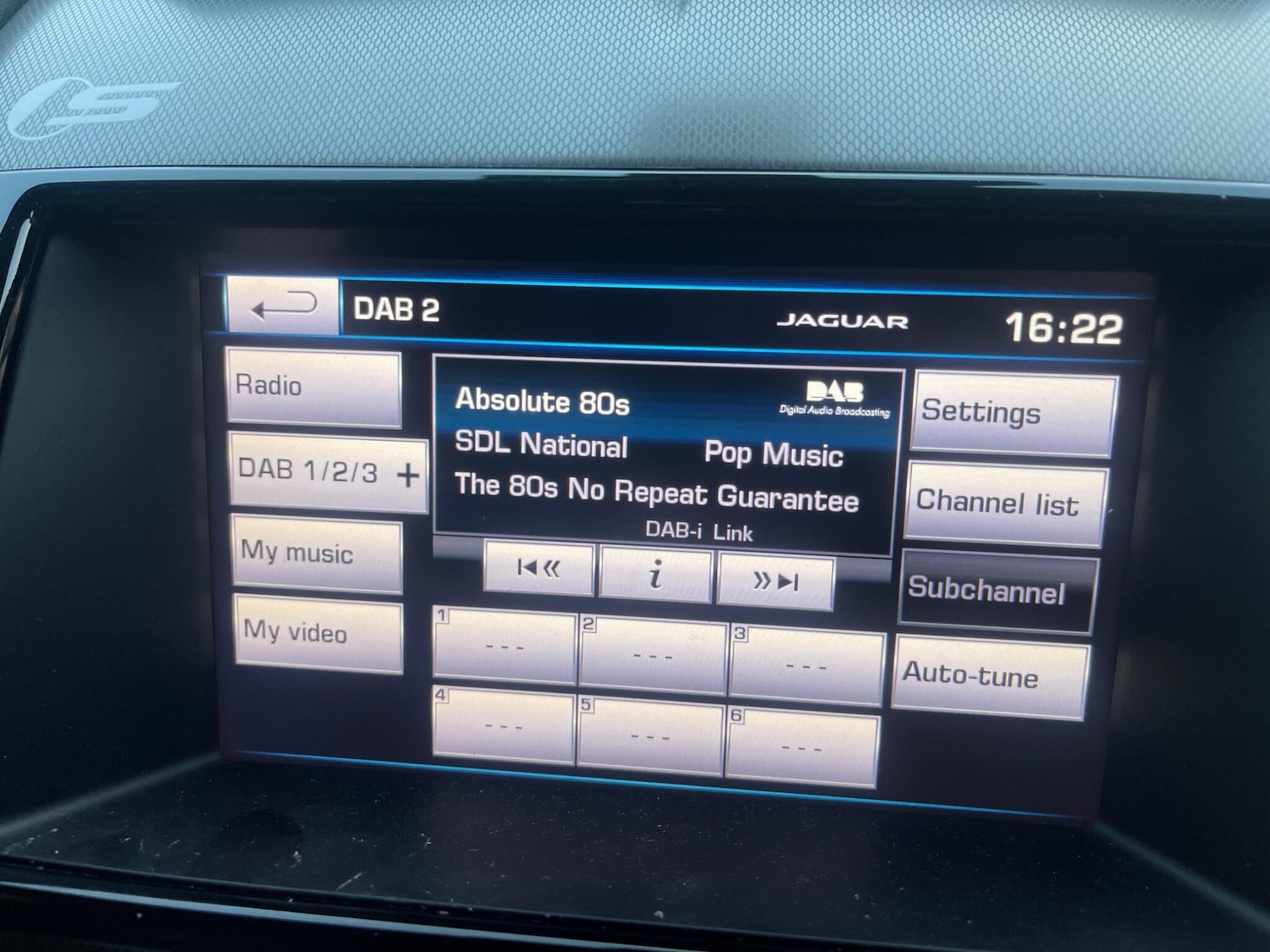 Used Jaguar F-Type 2014 for sale - 77739332: Photo 20