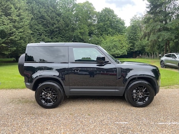 Used Land Rover Defender 2024 for sale - 78834693: Photo