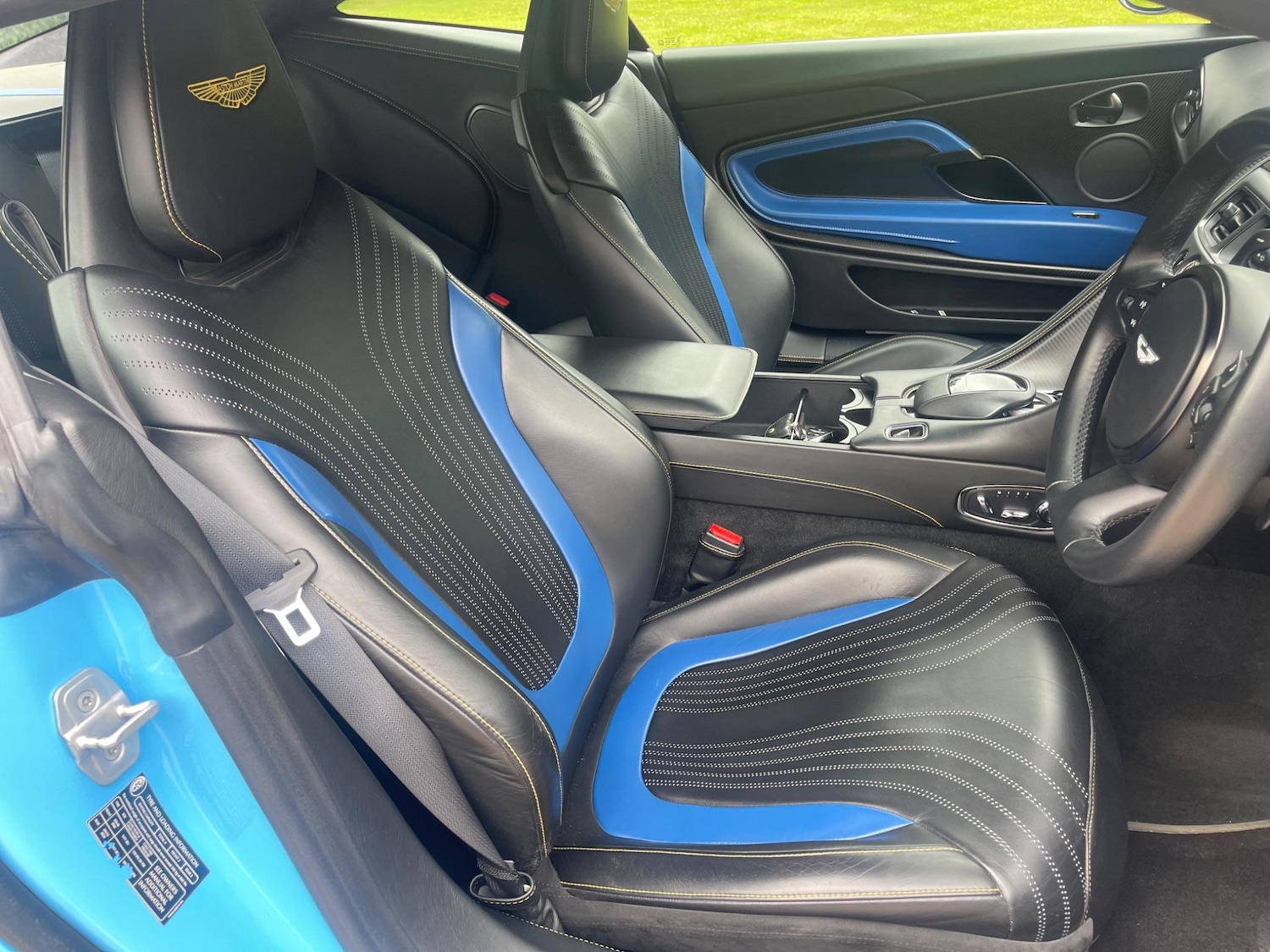 Used Aston Martin DB11 for sale - 77739307: Photo 21