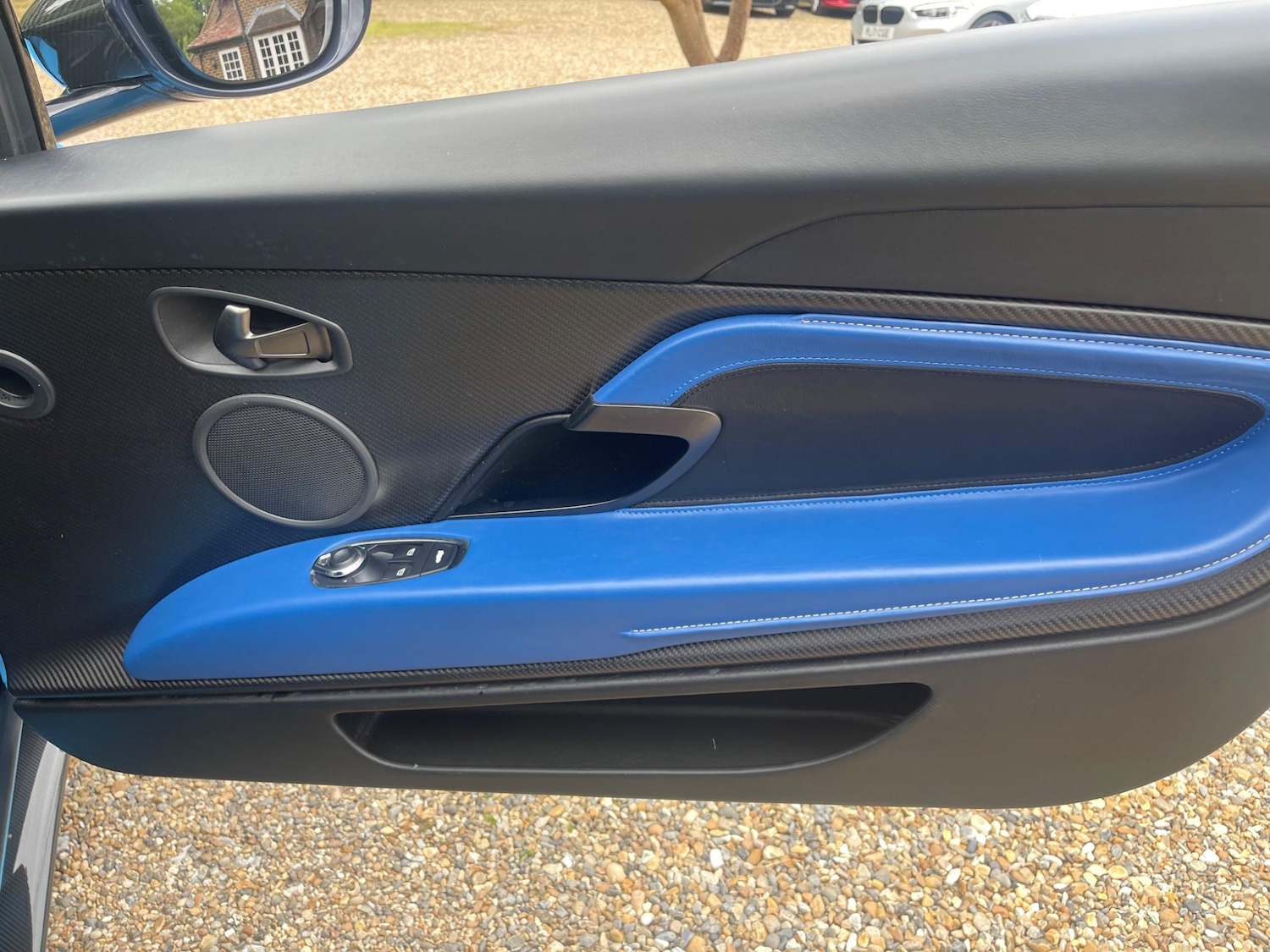 Used Aston Martin DB11 for sale - 77739307: Photo 23