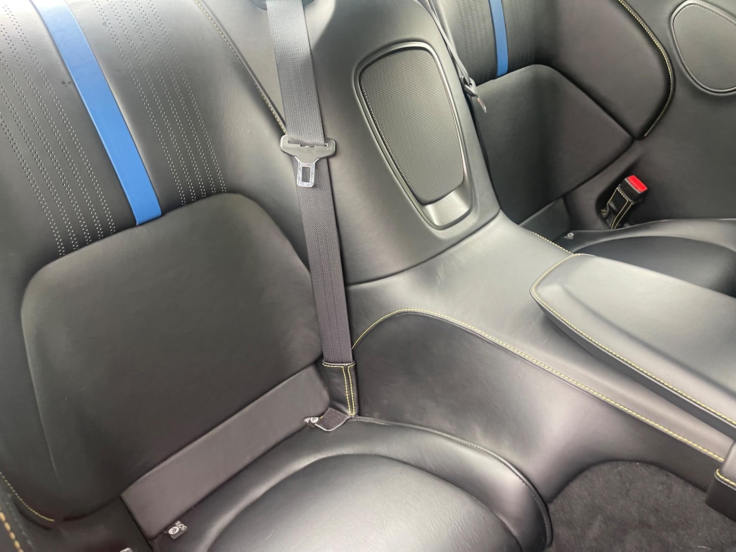 Used Aston Martin DB11 for sale - 77739307: Photo 24