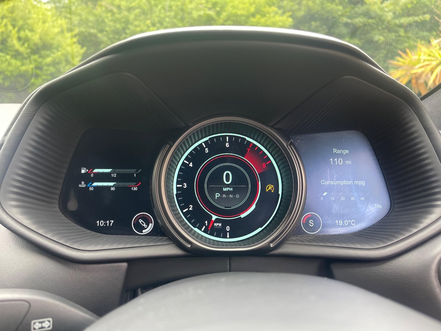 Used Aston Martin DB11 for sale - 77739307: Photo 29