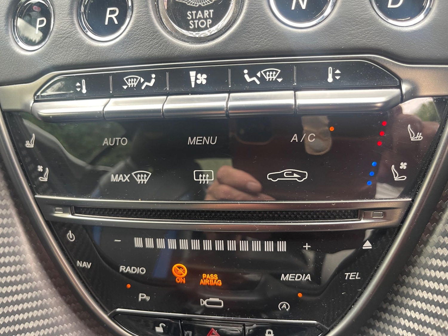 Used Aston Martin DB11 for sale - 77739307: Photo 34