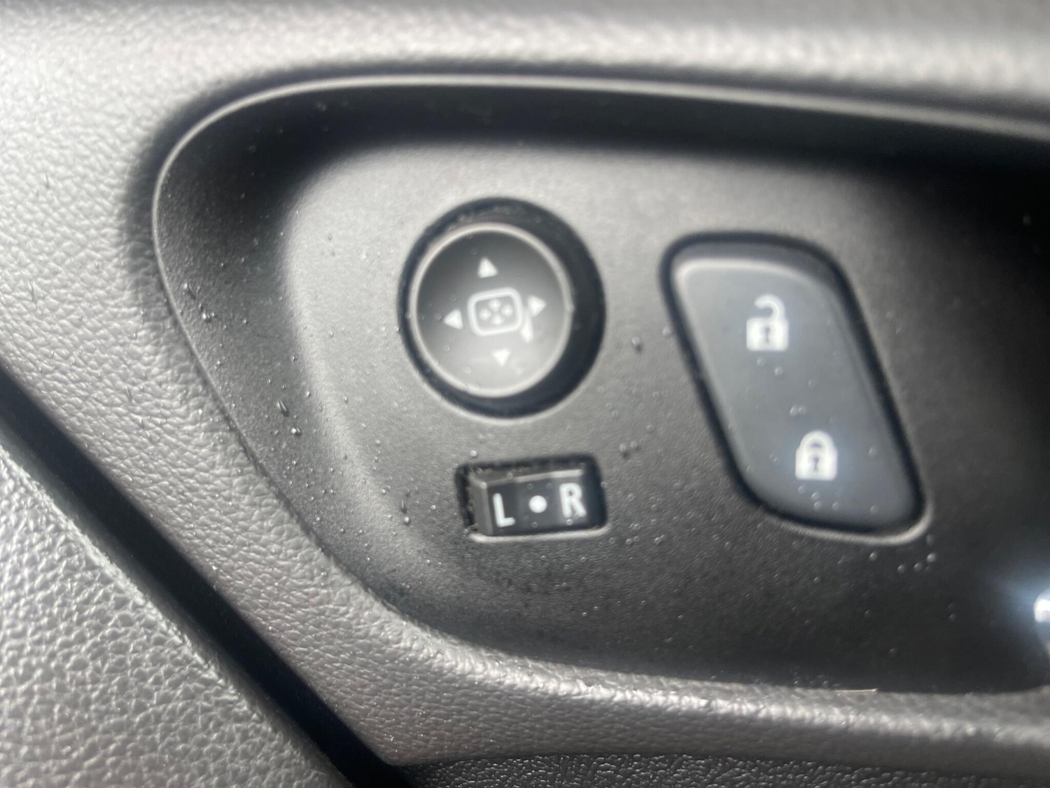 Used Vauxhall Insignia 2015 for sale - 77739347: Photo 19