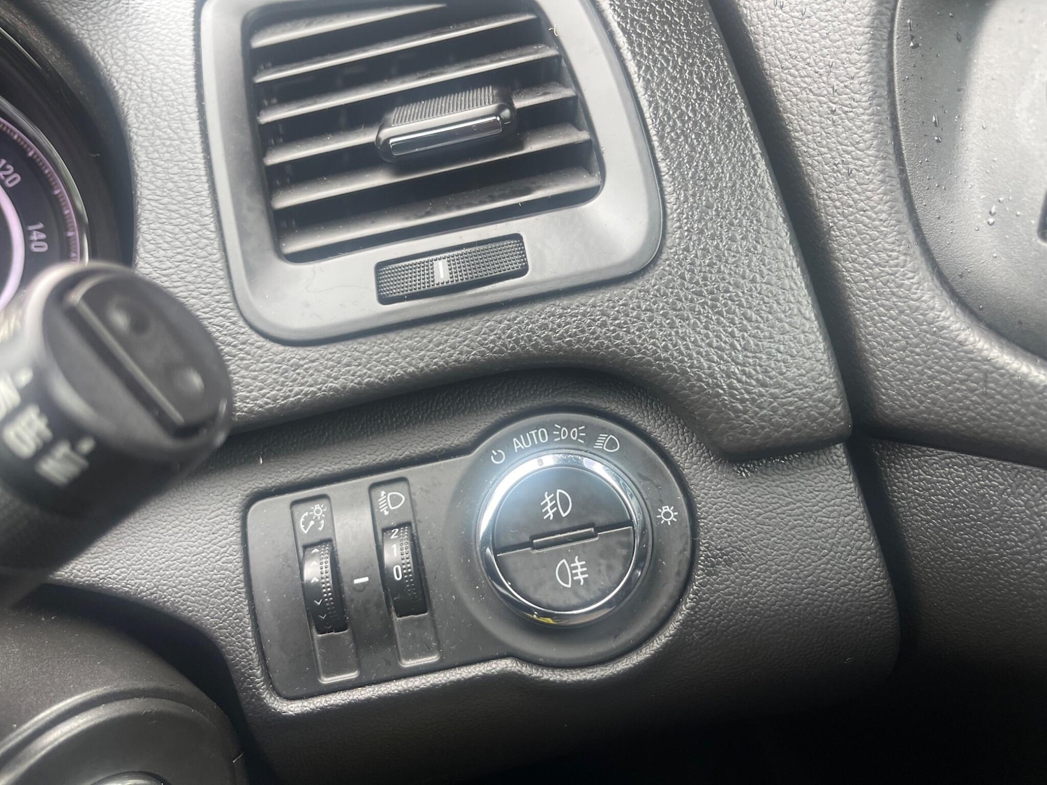 Used Vauxhall Insignia 2015 for sale - 77739347: Photo 24