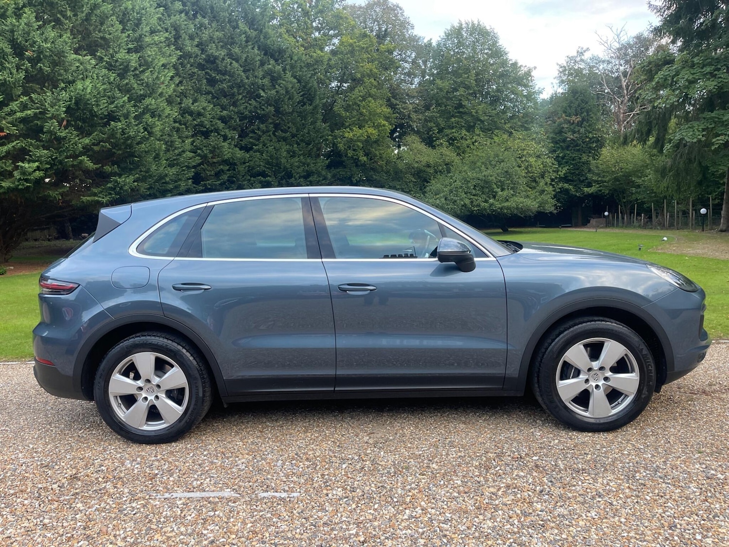 Used Porsche Cayenne 2019 for sale - 77739313: Photo 2