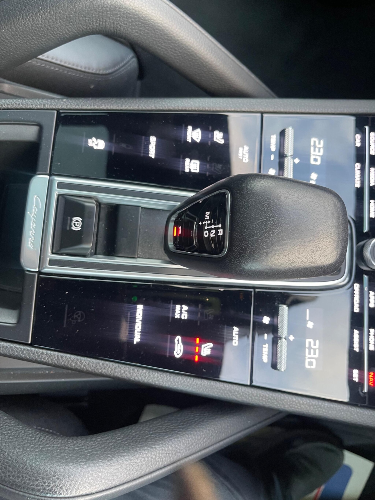 Used Porsche Cayenne 2019 for sale - 77739313: Photo 22