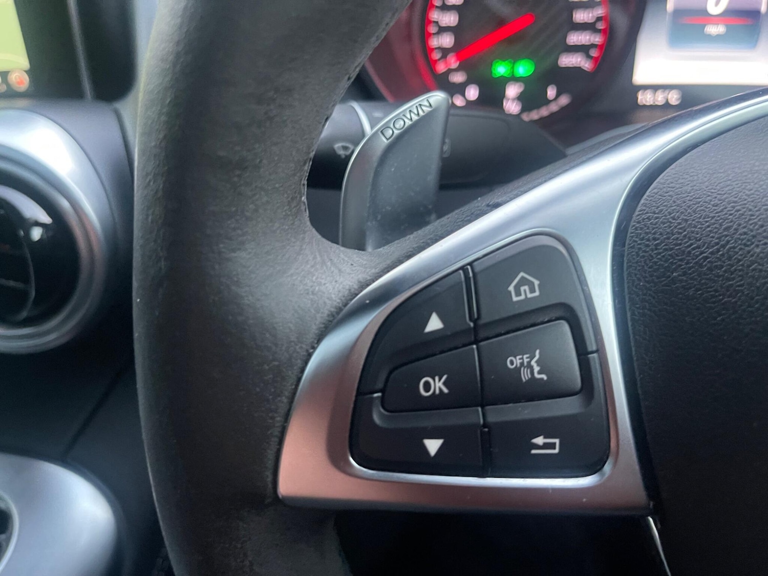 Used Mercedes-Benz AMG GT 2018 for sale - 77739323: Photo 23