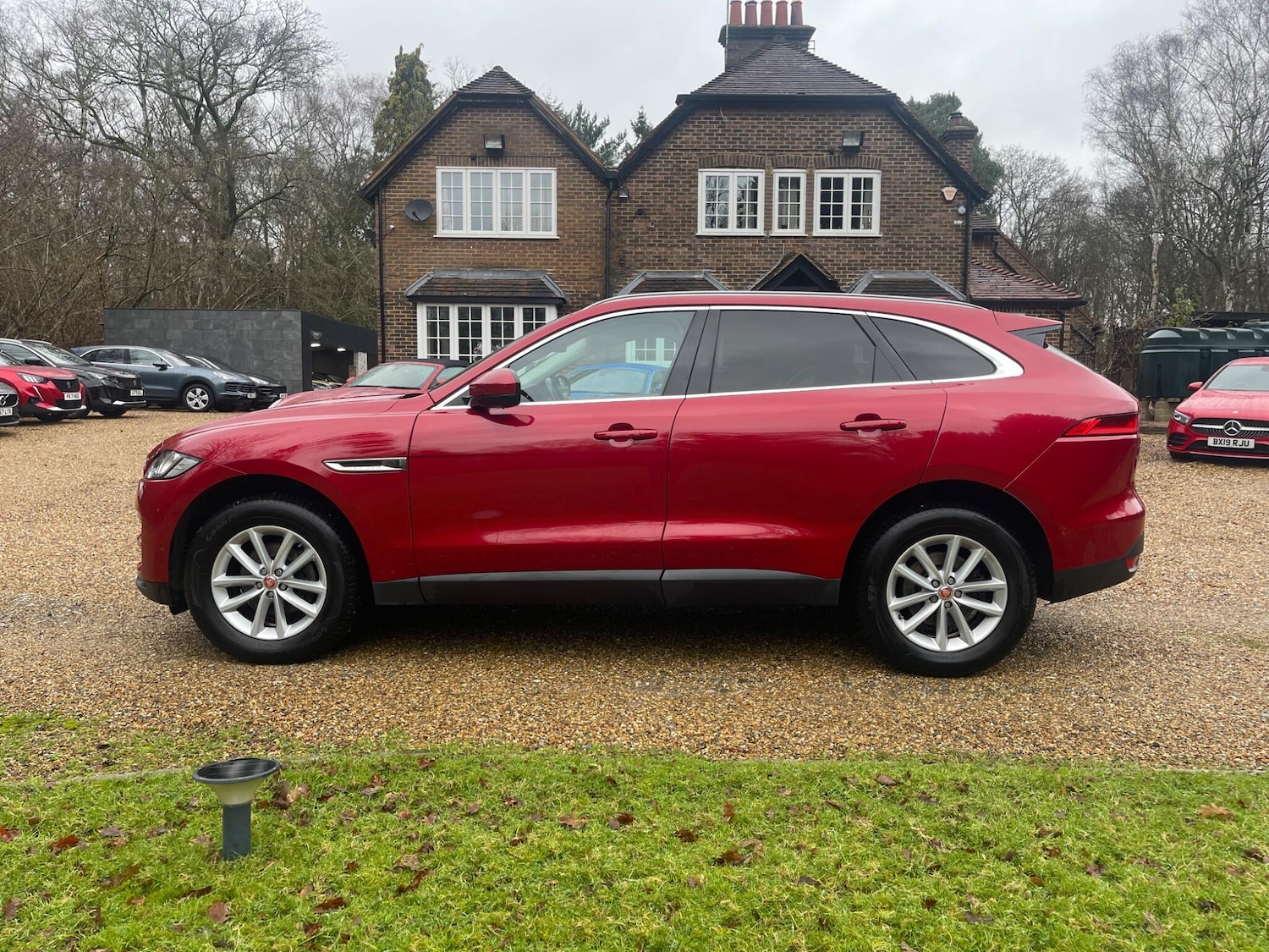 Used Jaguar F-Pace 2016 for sale - 77739339: Photo 4