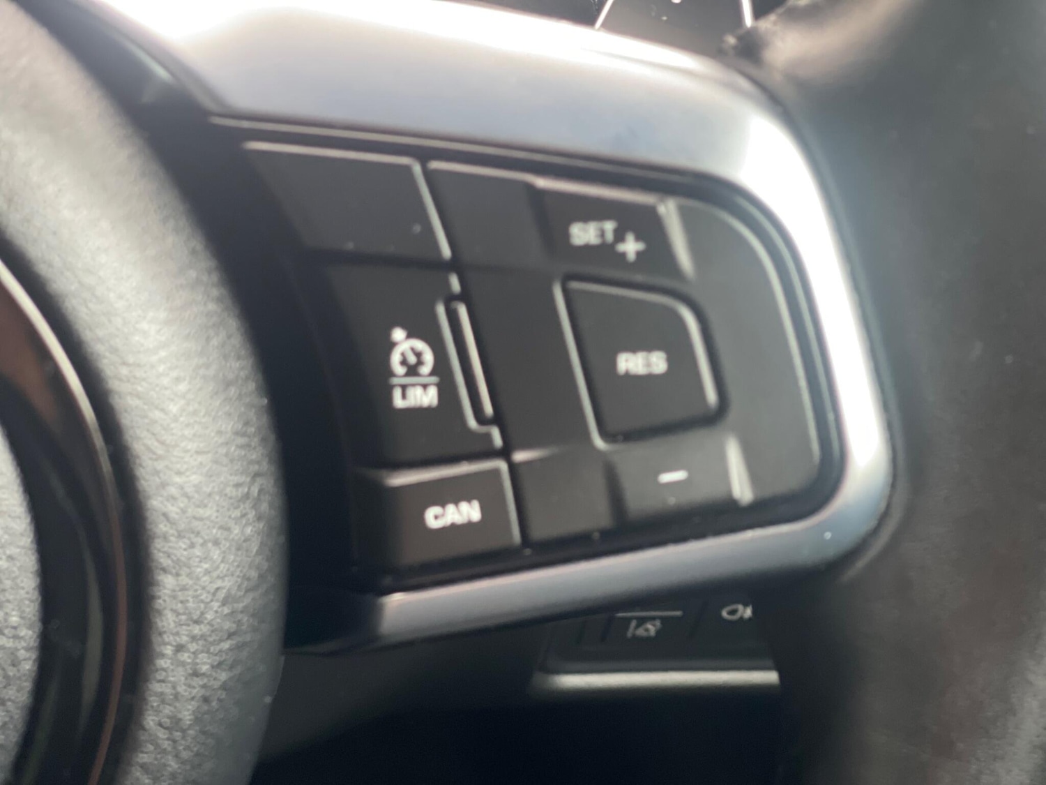 Used Jaguar F-Type 2019 for sale - 77739327: Photo 34