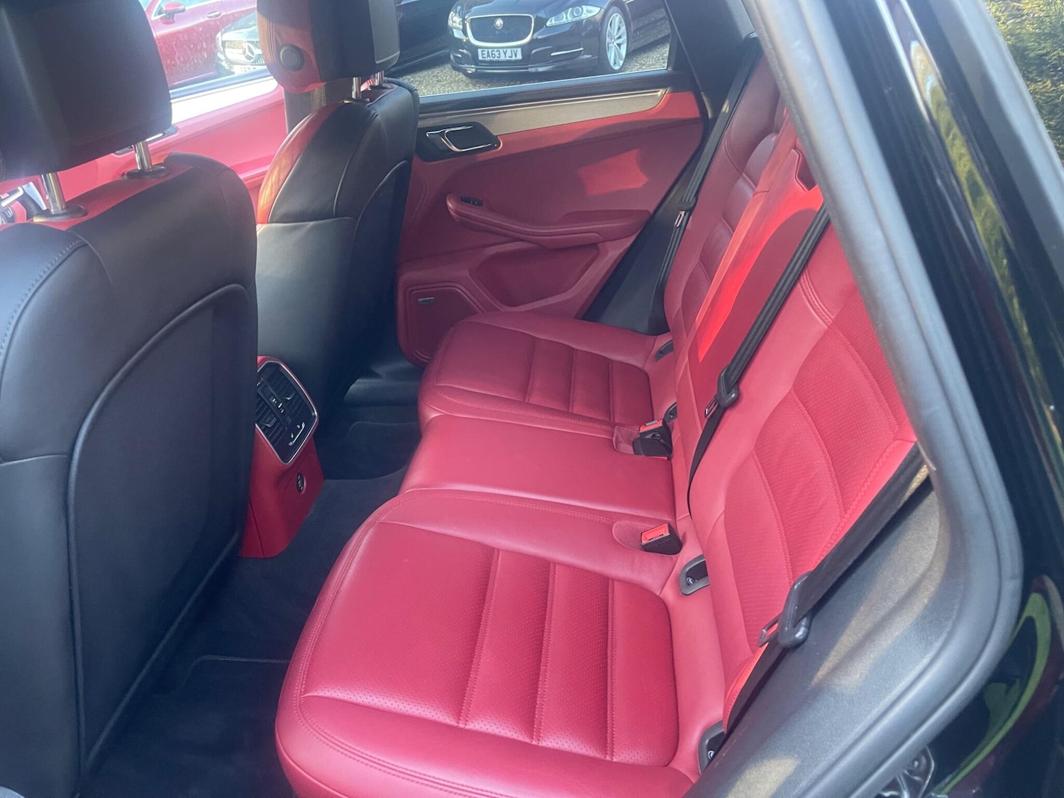 Used Porsche Macan 2017 for sale - 77739326: Photo 21