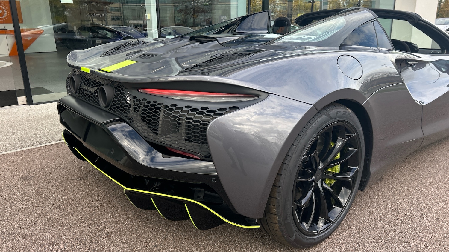 Used McLaren Artura for sale - 76799452: Photo 14