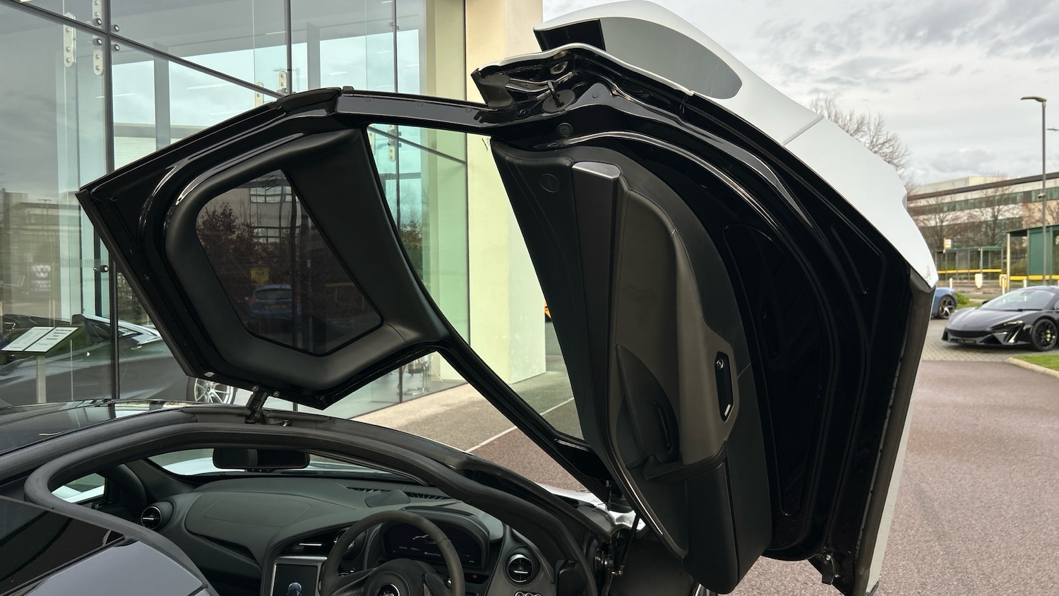 Used McLaren 720S 2019 for sale - 76497133: Photo 17