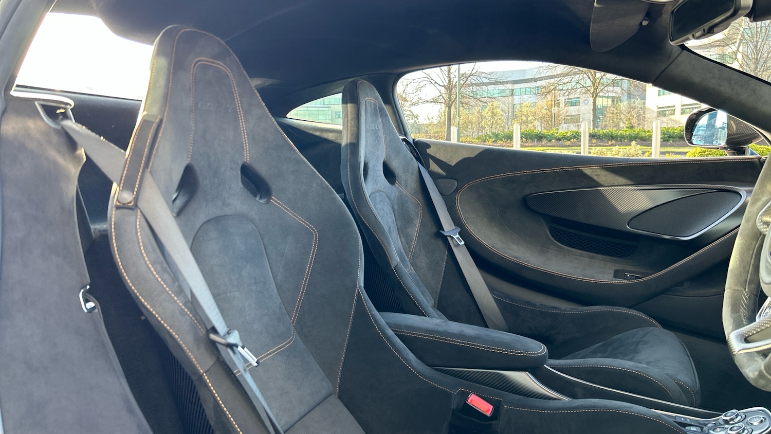 Used McLaren 600LT 2018 for sale - 76387052: Photo 4